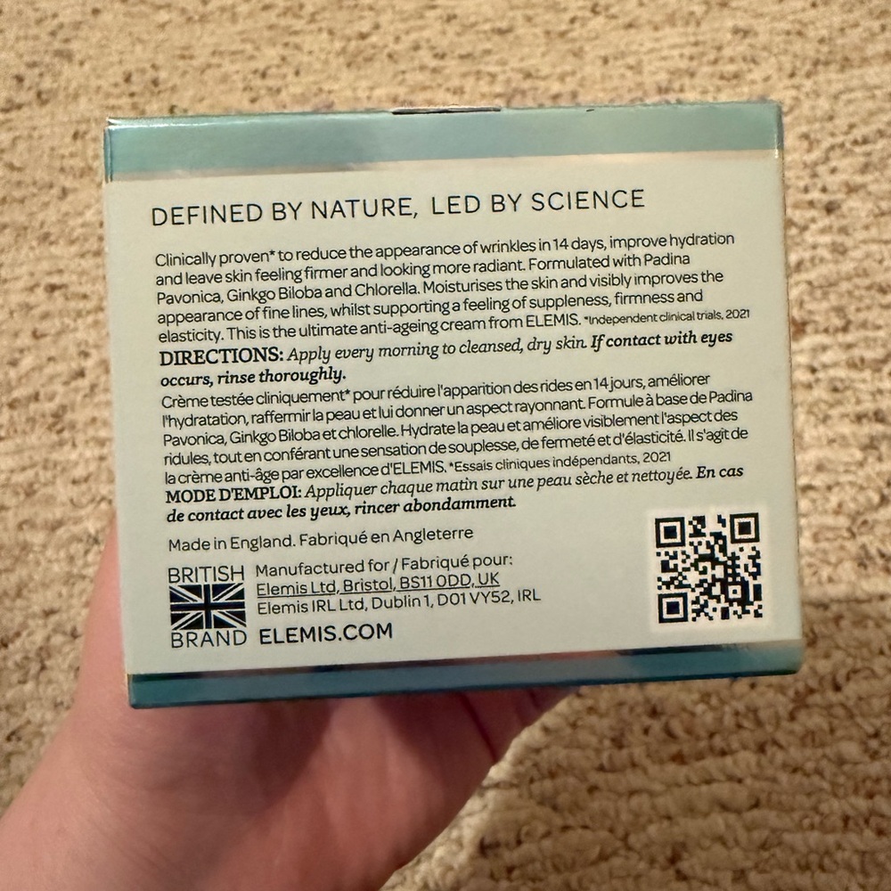 ELEMIS Pro-Collagen Marine Cream - White and Silver - Picture 2 of 4
